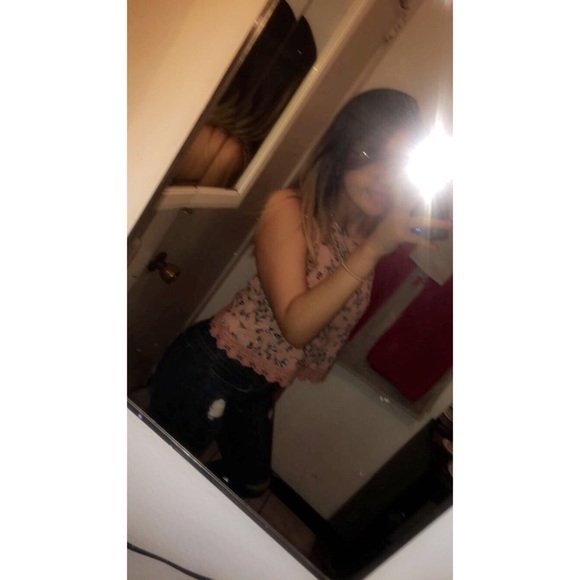 Meet your Posher, Ivy - Picture 1 of 1